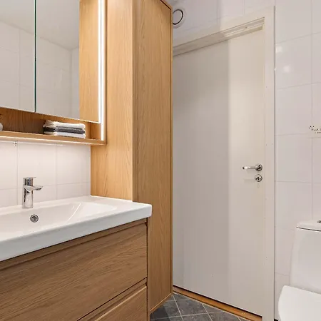 Apartment 5br Right Behind Unesco Bryggen And Floien *